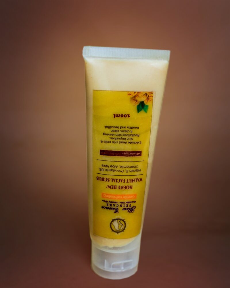 HONEY DEW/ WALNUT FACIAL SCRUB